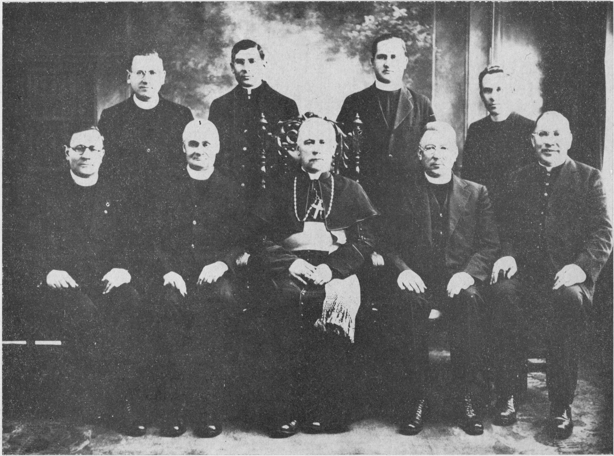 Tarp lietuvių kunigų