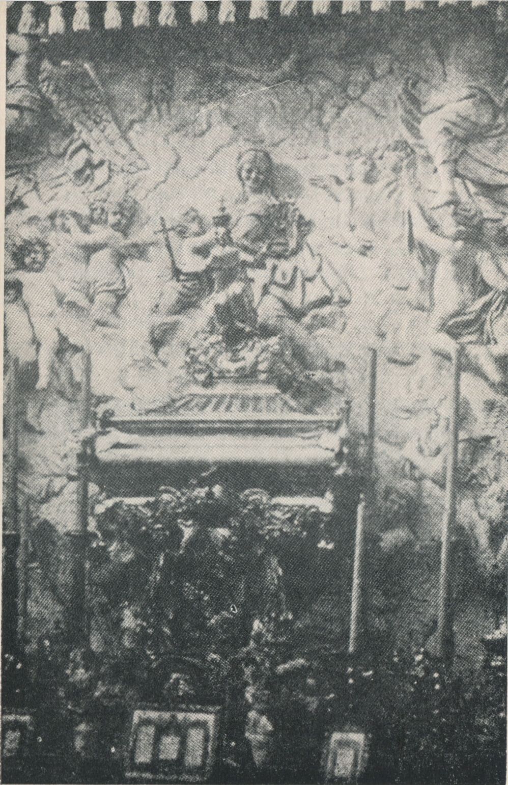 Šv. Kazimiero karstas altoriuje