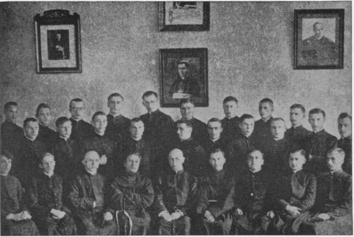 Vilkaviškio kunigų seminarijos klierikai